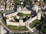 Le château de Blandy-les-Tours restauré.