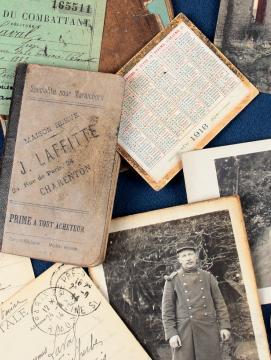 Pêle-mêle de documents familiaux de la Grande Guerre