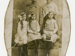 Photographie de la famille du soldat Ernest Hilaire