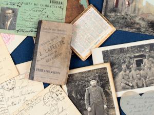 Pêle-mêle de documents familiaux de la Grande Guerre